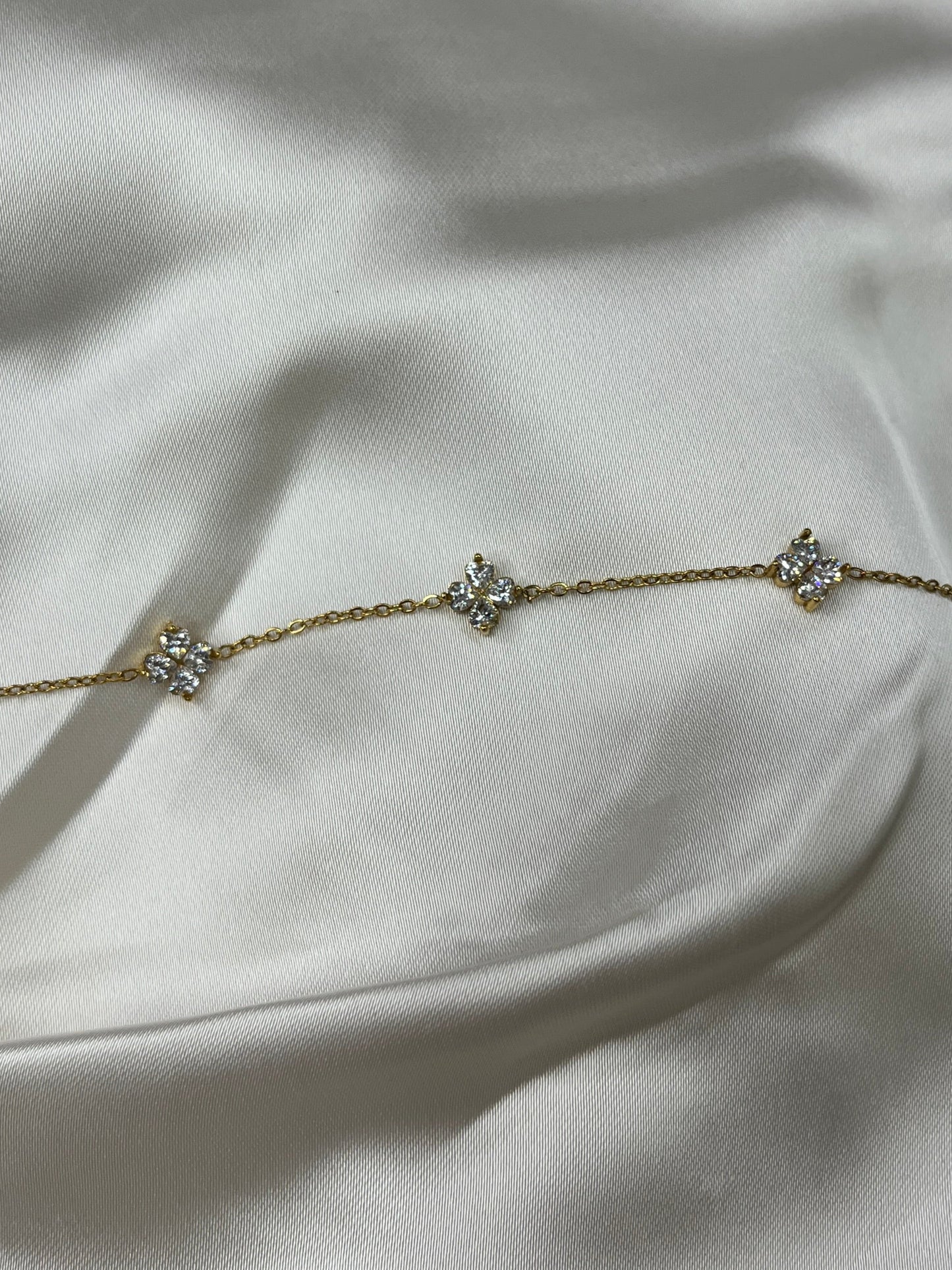 Tiny Bloom Bracelet