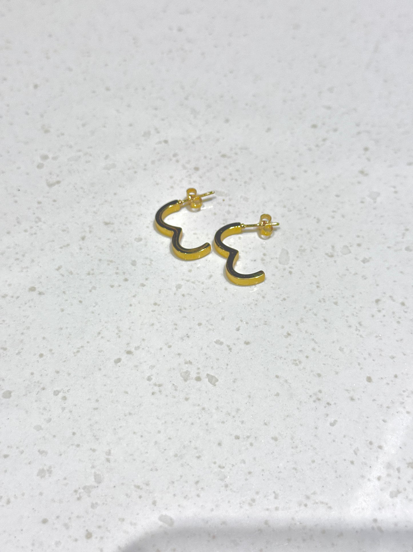 Serif Swirl Hoops