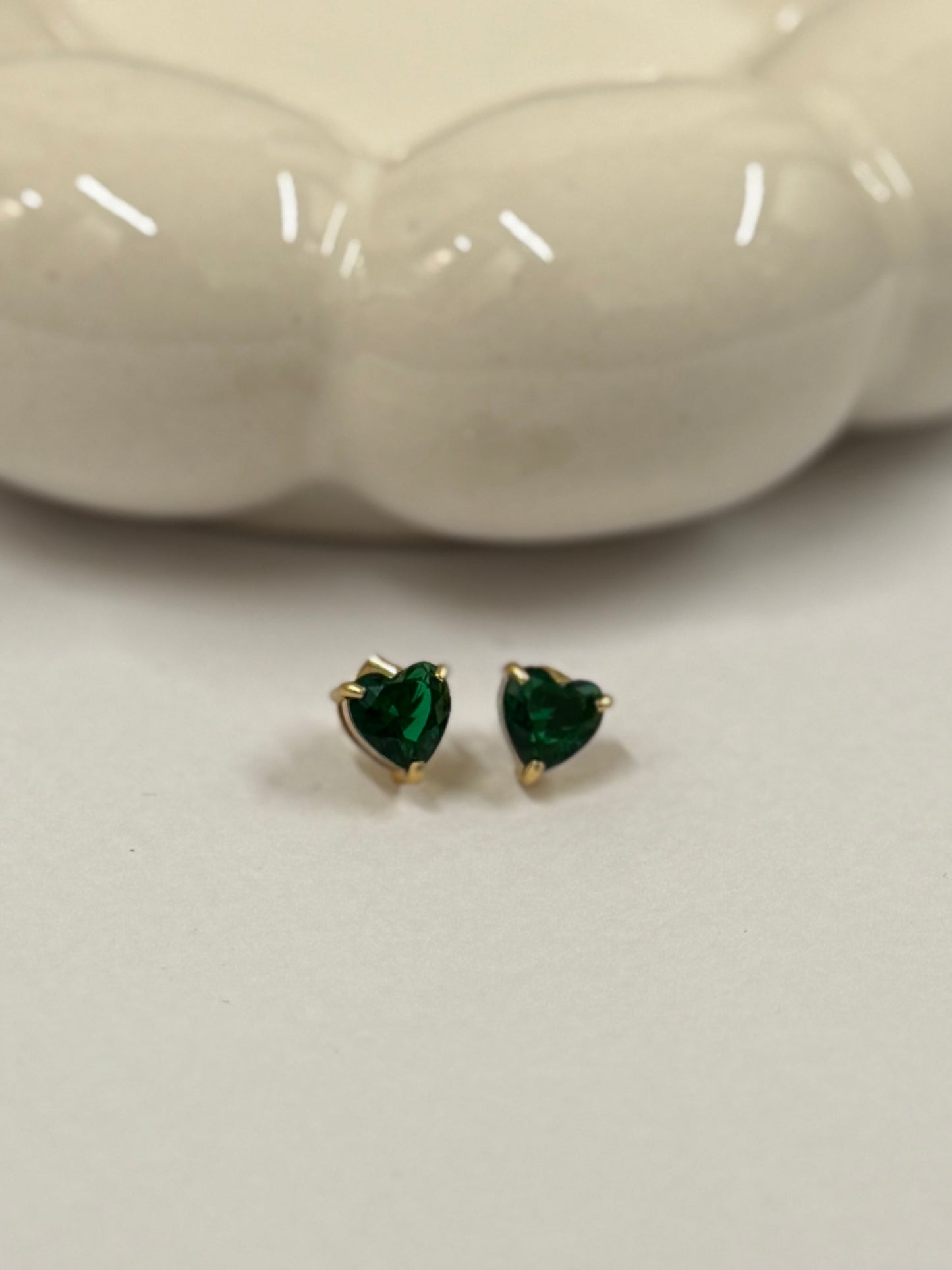 Heart Solo Green Solitaire Stud Earrings