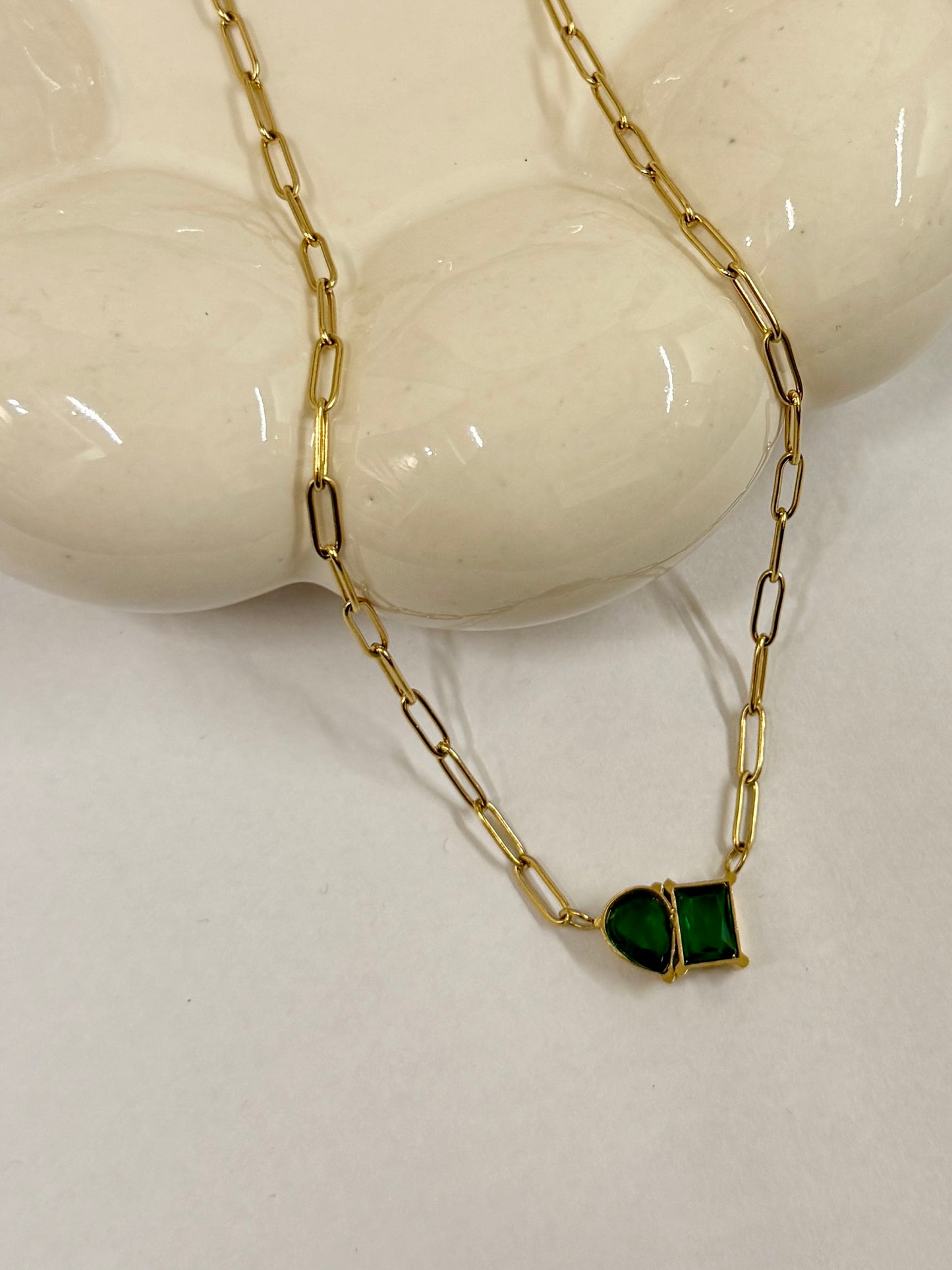 Toi Et Moi Green Solitaire Necklace