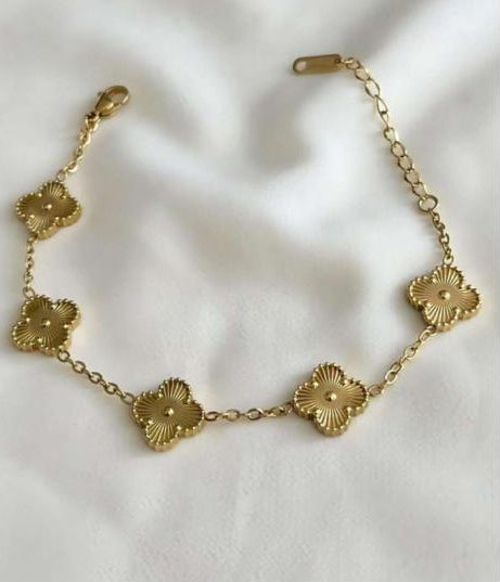 Gold Clover Bracelet