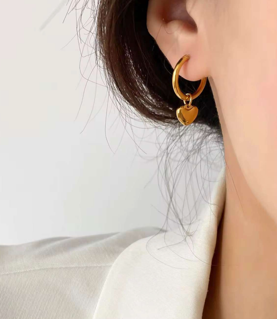 Sweet Heart Drop Earrings