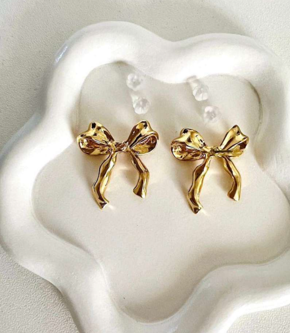 Bow Stud Earring
