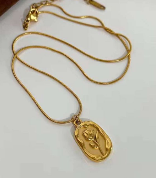 Gold Engraved Rose Necklace